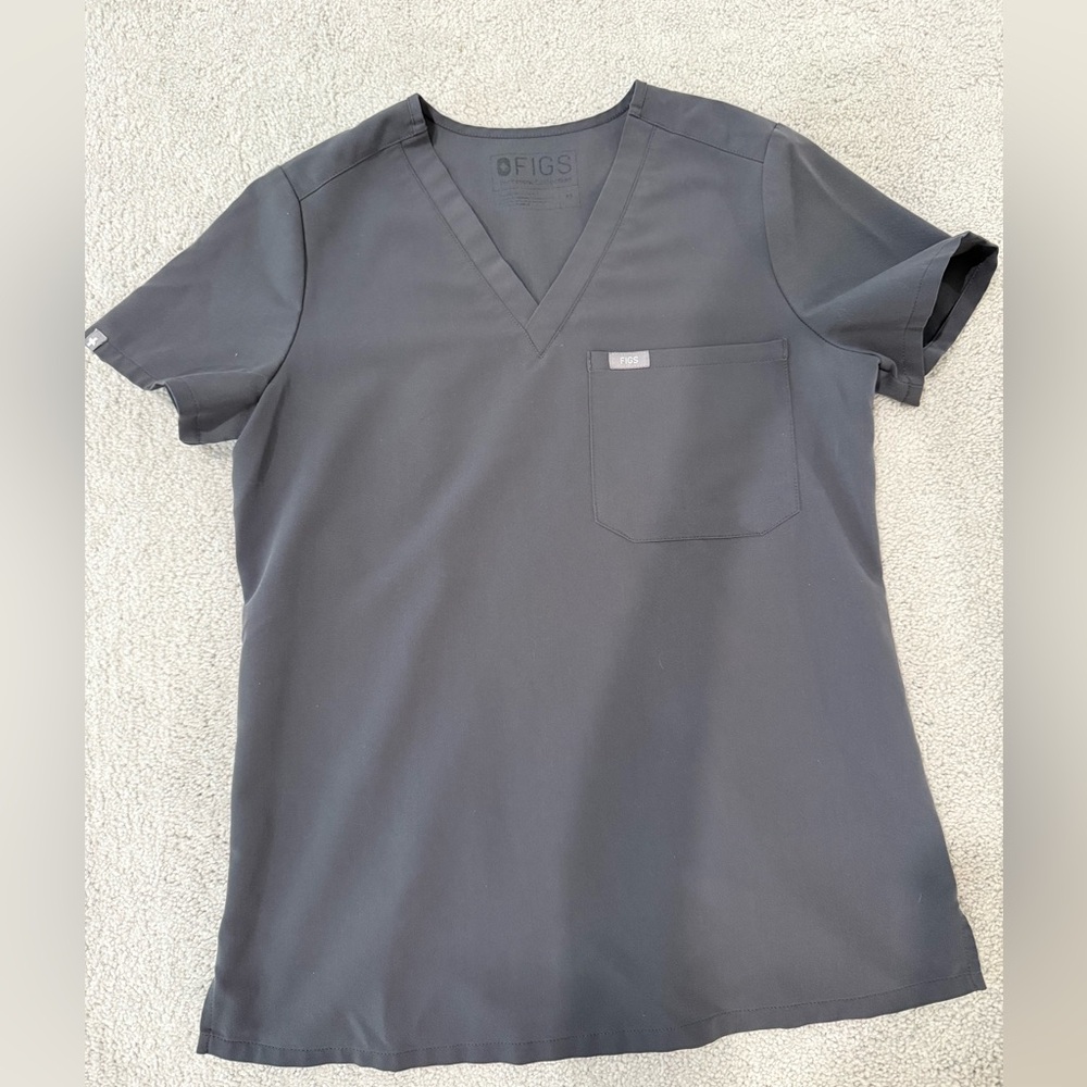 FIGS Charcoal Grey Catarina One Pocket Scrub Top